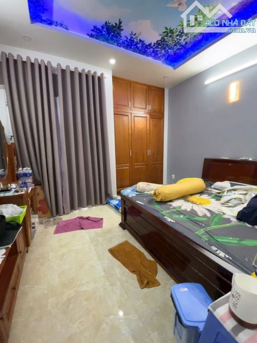 Cho thuê nhà đường số 5 tầng - 40m2 - Hẻm 4m - Phường 5 Quận 4. - 4