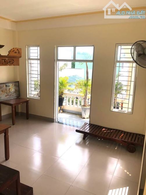CHUYỂN NHƯỢNG NHÀ 3 MÊ CHỦ XÂY KIÊN CỐ 45m2 n: 4,9m. NGUYỄN THỊ MINH KHAI, QUI NHƠN - 4