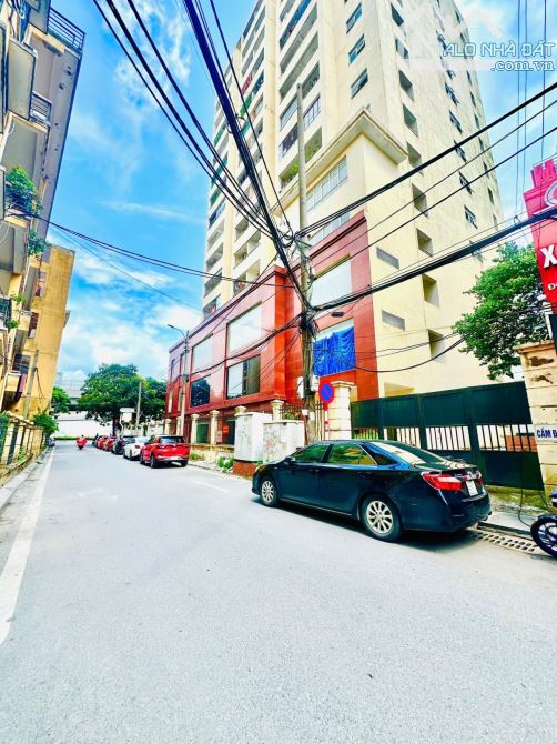 CẦN BÁN NHÀ MP QUẬN BẮC TỪ LIÊM KINH DOANH ĐỈNH GIAO ĐỈNH 140M 5T 43 TỶ - 4