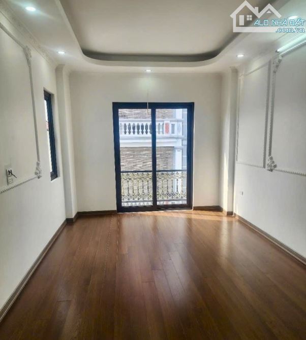 *NHÀ ĐẸP ! HIẾM 30M2 - 5 TẦNG - THANG MÁY, Ô TÔ ĐỖ CỬA, PHÚ DIỄN - BẮC TỪ LIÊM - 4
