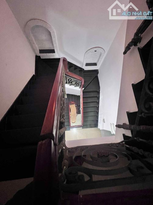HXH TRÁNH 1 TRỤC - THÀNH THÁI - P14 Q.10 - NHÀ 5 TẦNG - 94M2 - NGANG 6M - CHỈ 24.99T TL - 4