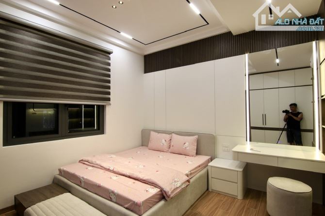 Bán nhà riêng trệt 2 lầu HXH 7 Chỗ tại Huỳnh Tấn Phát, Q7, HCM 4PN,DT 82m2, chỉ nhích 9 tỷ - 4