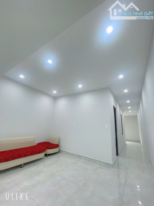 Cần chuyển nhượng lại căn nhà 3 tầng siêu đẹp cho gia đình đủ duyên tại khu Nam Cẩm Lệ - 4