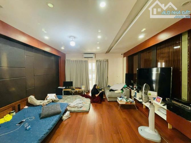 (Bán Gấp -Phân Lô quân đội – Ôtô tránh) Hoàng Văn Thái 96m2  5T – Mặt tiền 5m - 5