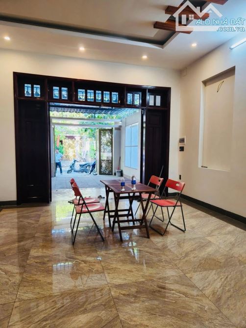 NHÀ 3 TẦNG MT ĐƯỜNG 7,5M - DT 115M2 - CHỈ NHỈNH 7 TỶ - 5