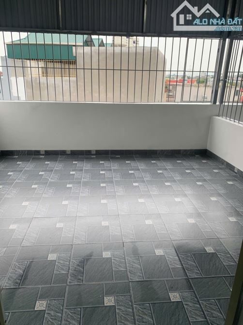 🏡 BÁN NHÀ ĐÔNG LA – CHỈ HƠN 3 TỶ - LÔ GÓC 4 TẦNG – 40M² - 5