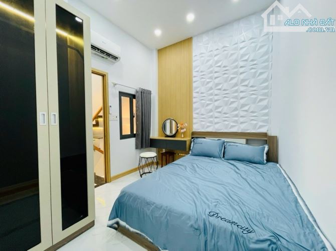 🆘 NGAY EMART P.H.I- 3 TẦNG - 64M2 SD - NGANG 4M - HXH NÉ CÁCH VÀI BƯỚC - NHỈNH 4 TỶ 🌹 - 5