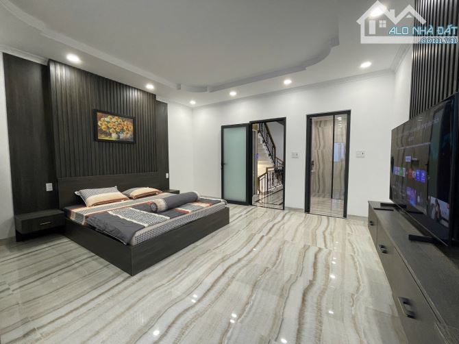 SIÊU PHẨM MẶT TIỀN ĐƯỜNG SỐ 13 𝐊Đ𝐓 𝐇𝐚̀ 𝐐𝐮𝐚𝐧𝐠 𝟐 - 𝐏. 𝐏𝐡𝐮̛𝐨̛́𝐜 𝐇𝐚̉𝐢 - 5