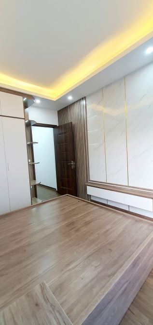BÁN NHÀ TAM KHƯƠNG ĐỐNG ĐA 49m 5T Mt 4.5m GIÁ 12 TỶ NGÕ THÔNG 2 THOÁNG KINH DOANH. - 5