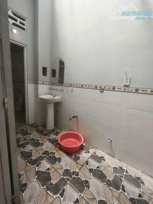 Bán nhanh nhà ở sau Bến Xe An Sương Bà Điểm 4x10 ( 40m2 ) 800 TRIỆU Sổ hồng riêng - 5