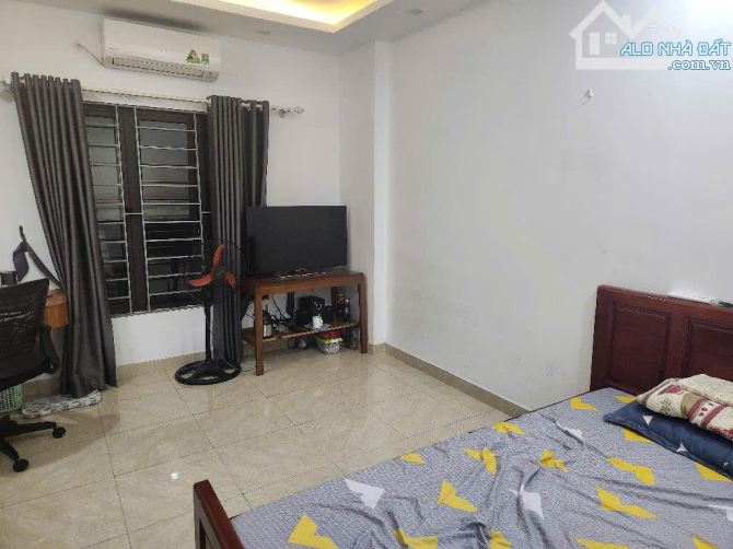 NHÀ ĐẸP XÓM GIẾNG MỚI TỨ HIỆP 30M2, 5 TẦNG, MẶT TIỀN 6M CHỈ NHỈNH HƠN 5 TỶ SIÊU HIẾM - 5