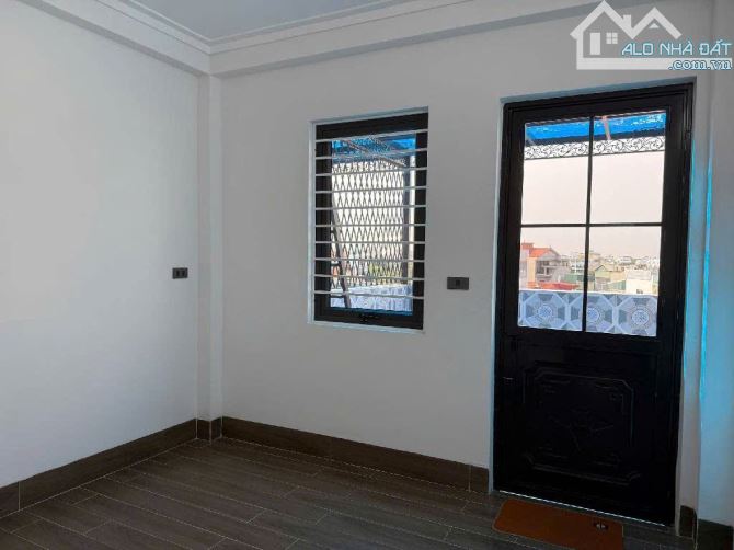 BÁN NHÀ MỚI NGỌC THỤY – DÂN XÂY – Ô TÔ ĐỖ CỬA - THANG MÁY - Ở NGAY – 39M2 CHỈ 9 TỶ - 5