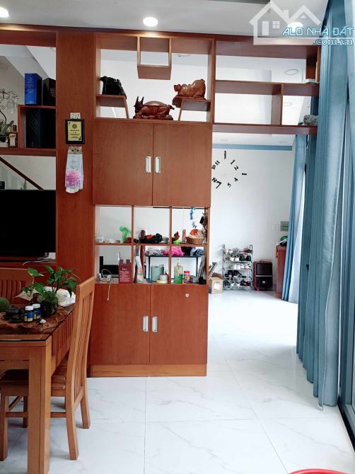 HẺM XE HƠI Nhà trệt 2 lầu Linh Xuân chỉ 5,05 Tỷ - 5