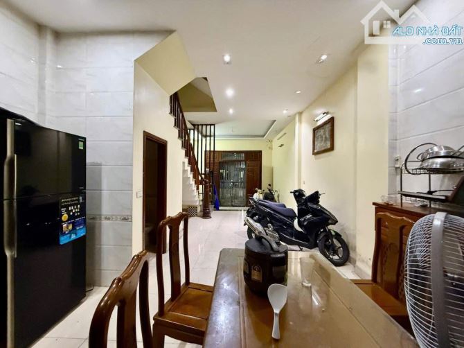 Nhà bán Lê Trọng Tấn - 118m2 - phân lô - ô tô - gần phố - MT 6m - sổ vuông - CCMN - 42 tỷ - 5