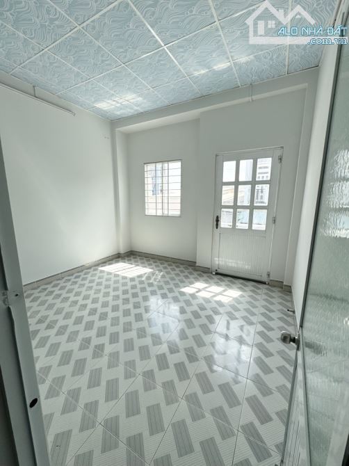 CẦN BÁN NHÀ AN DƯƠNG VƯƠNG-100M2-2TẦNG-3PN-HXH THÔNG-OTO ĐỖ CỬA-GIÁP Q6,Q8,Q11-CHỈ 4.X TỶ - 5