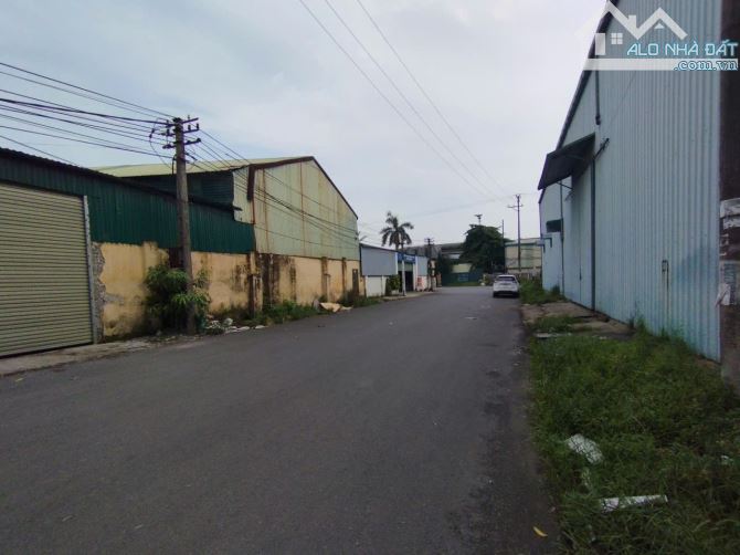 Cho thuê kho KCN Phú Minh, Bắc Từ Liêm, HN. DT 350m, cao 5m có điện 3fa, xe công đỗ cửa. G - 5