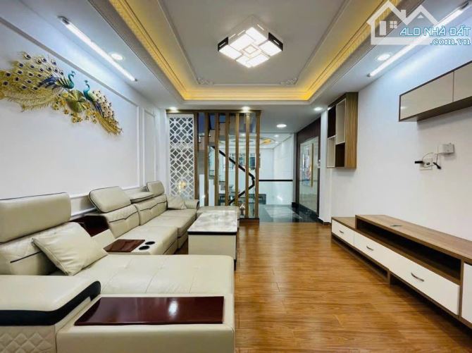 Đi nước ngoài định cư bán gấp nhà ở đường Trần Minh Quyền, phường 10, quận 10, giá 2 tỷ 75 - 5