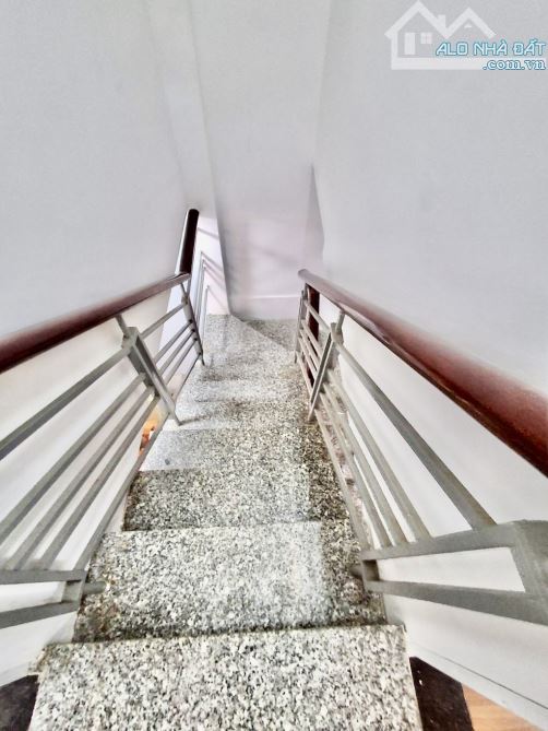 Bán Nhà SỔ HỒNG RIÊNG - 2 TẦNG BTCT CHỈ 3.25 Đồng Huỳnh tấn phát - 5