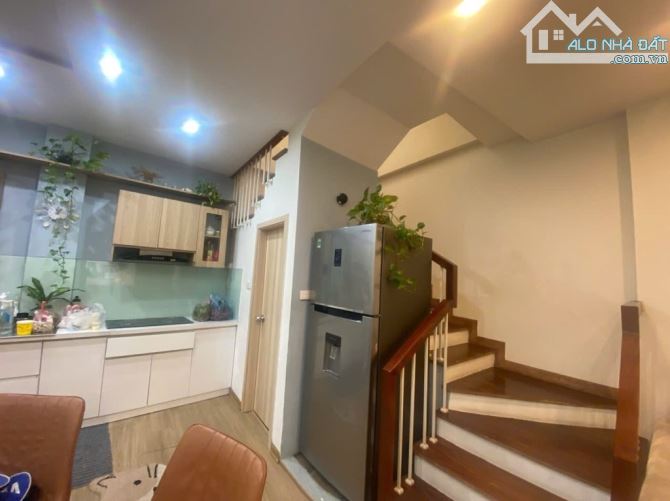 ♻️ NHÀ ĐẸP NGỌC LÂM - GẦN PHỐ - NHIỀU TIỆN ÍCH - Ô TÔ ĐỖ CỔNG - 2 THOÁNG - 5