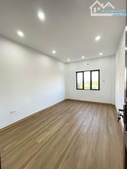 🏡 Duy nhất 1 căn! Ô tô chạy vòng quanh – 62m² – Sát chợ Đại Thành 🏡 chỉ Hơn 4ty - 5