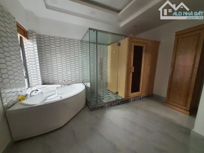 BÁN GẤP NHÀ MỚI 100% - 5 TẦNG - 73M2 - PHẠM VĂN CHIÊU - GÒ VẤP.  GIÁ CHỈ : 11,9 tỷ - 5