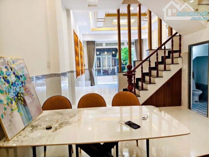 Nhà 3 tầng FULL NỘI THẤT đường THẠNH XUÂN 21, phường TX Q12 DT 51,4m (4,8x11) hẻm 7m💰5,5T - 5