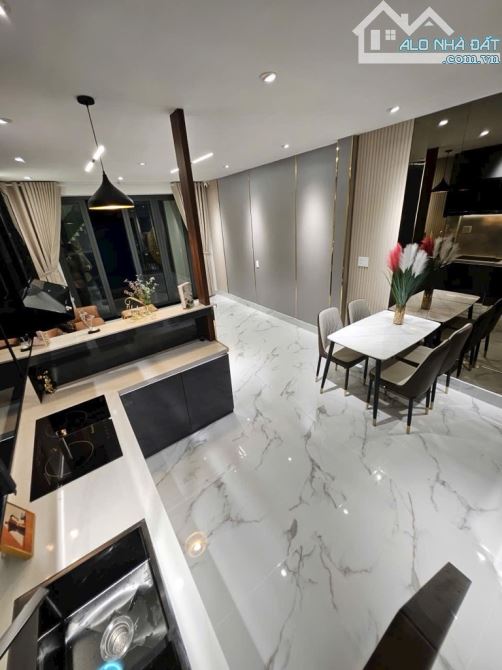 🏡Bán gấp căn Phạm Văn Bạch - 52m2 - 2 Tầng - 4pn - hẻm 3m thoáng - An ninh - Chỉ 5.250 tỷ - 5