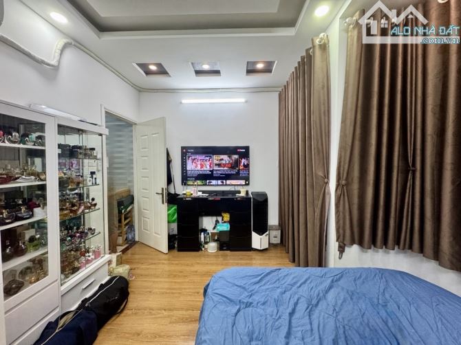 XE HƠI 7 CHỖ VÀO NHÀ, THÍCH QUẢNG ĐỨC, HẺM AN NINH 50M2, 5 TẦNG, NGANG 4.5M, Nhỉnh 11 tỷ - 5