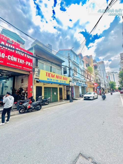 CẦN BÁN NHÀ MP QUẬN BẮC TỪ LIÊM KINH DOANH ĐỈNH GIAO ĐỈNH 140M 5T 43 TỶ - 5