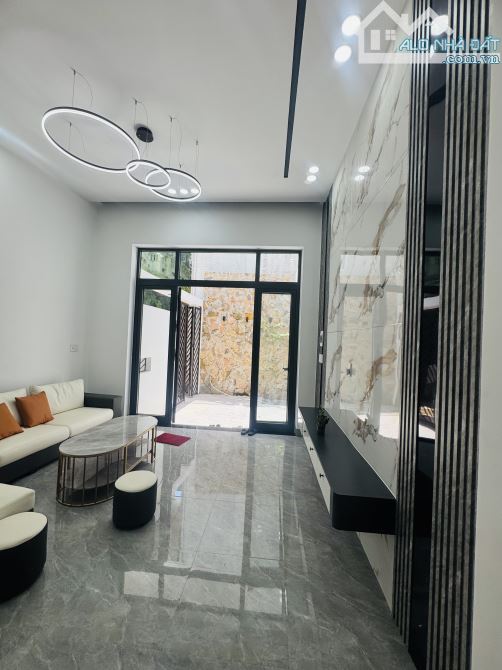 Nhà 3 tầng Trần Phú cách đường chính 30m trung tâm thành phố - 5