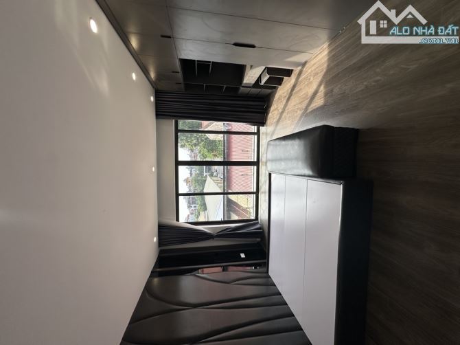 BÁN NHÀ 5 TẦNG_NGUYỄN VĂN LINH, SÀI ĐỒNG– FULL NỘI THẤT VIP – OTO VÀO NHÀ -38m, 7,6 TỶ - 5