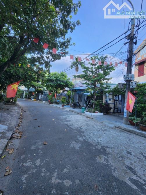 📌📌📌LÀM VIỆC TRỰC TIẾP GIÁ TỐT !!!bán nhà 3 tầng chơn tâm 5 - 5