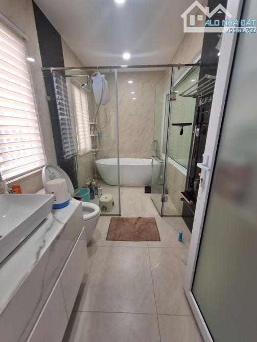 KHU VIP HIỆP PHÚ - MẶT TIỀN KINH DOANH ĐỈNH - 3TẦNG - NGANG 5M - CHỈ 9TỶ MẦM NON . - 6