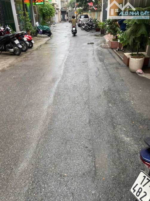 Chính Chủ Bán Nhà Kim Giang, 52m2,gần uỷ ban Phường giá 13 tỷ - 6