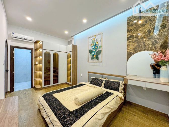 Bán nhà 4 tầng, Trần Xuân Soạn, Phường Tân Hưng, Quận 7. 240m2 SD, ngang 5m, full nội thất - 6