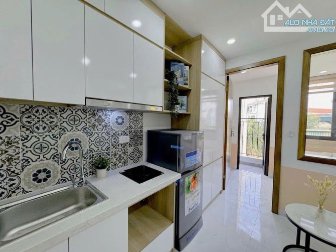 Tòa CHDV Xã Đàn, 12 căn hộ 1N1K, dòng tiền 1 tỷ/năm, 30m ra ô tô, gần ĐH Bách Khoa, 62m - 6