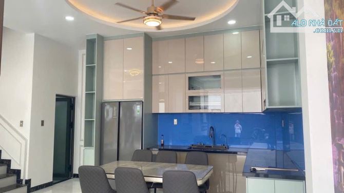 Nhà Phố 3 Tâng Đông Hưng Thuận, Ngay Chợ Cây Sộp, Quận 12, Hẻm 6m, Ngang 7.4*9m, Nhỉnh 7Tỷ - 6