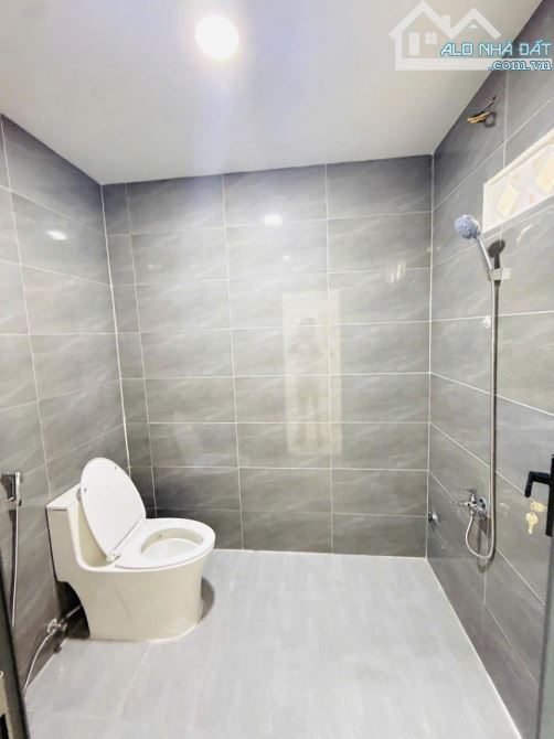 Bán nhà mặt tiền đường nhựa rộng 7m gần Ngã tư - 6