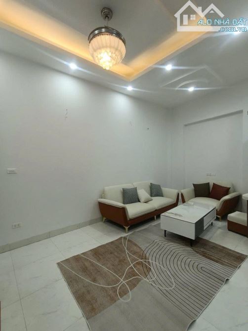 SIÊU HIẾM, NHÀ 6 TẦNG PHỐ VƯƠNG THỪA VŨ, 35M2 x 6 TẦNG, MT 4.5m GIÁ 7.65 TỶ - 6