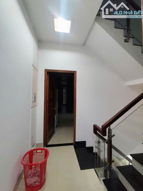 Nhà 4 tầng đường THẠNH XUÂN 25, phường THẠNH XUÂN, Q12, dt 50,4m2 (4mx13m), Hẻm 6m. 5,8Tỷ - 6