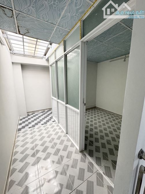 CẦN BÁN NHÀ AN DƯƠNG VƯƠNG-100M2-2TẦNG-3PN-HXH THÔNG-OTO ĐỖ CỬA-GIÁP Q6,Q8,Q11-CHỈ 4.X TỶ - 6