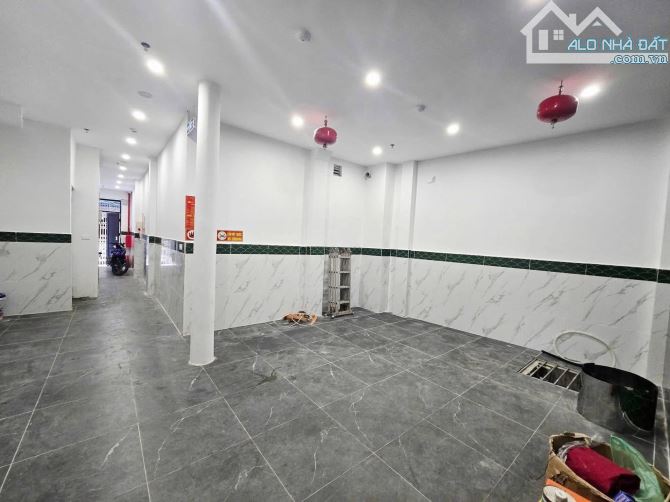 CẦN TIỀN BÁN GẤP TÒA CCMN 161 HOA BẰNG - DT 60M2 - 6 TẦNG - MT 4.1M - GIÁ 16.8 TỶ - 6
