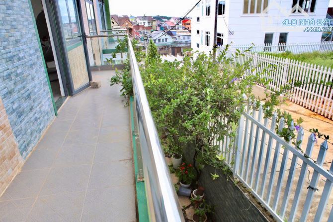 Cần bán villa 11 PN, 3 mặt tiền đường Ngô Gia Tự, Đà Lạt. Vị trí vàng cho đầu tư và nghỉ d - 6
