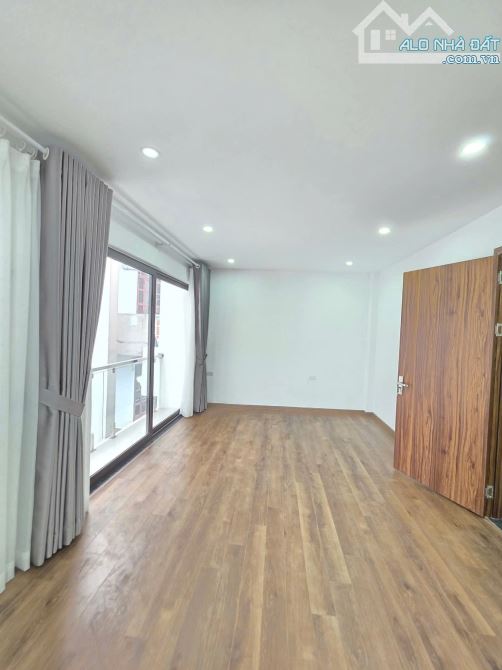 Nhà Long Biên Gần Cầu Chương Dương, Gần Tái Định Cư 40m2 Ô TÔ Thang Máy – 8.x tỷ - 6