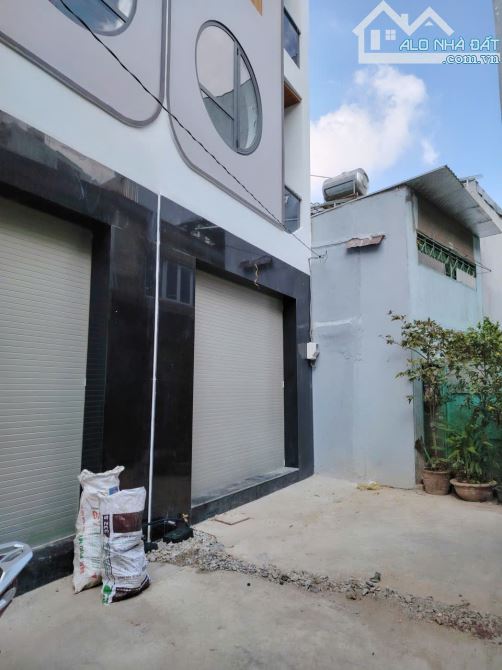 Hàng nóng Tân Phú, đường Trần Quang Cơ, hẻm xe hơi, nhà đẹp như hình vào ở ngay - 6