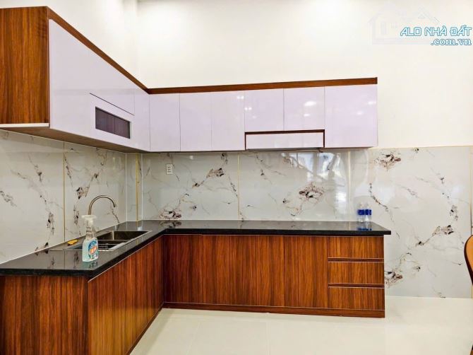 Nhà 3 tầng FULL NỘI THẤT đường THẠNH XUÂN 21, phường TX Q12 DT 51,4m (4,8x11) hẻm 7m💰5,5T - 6