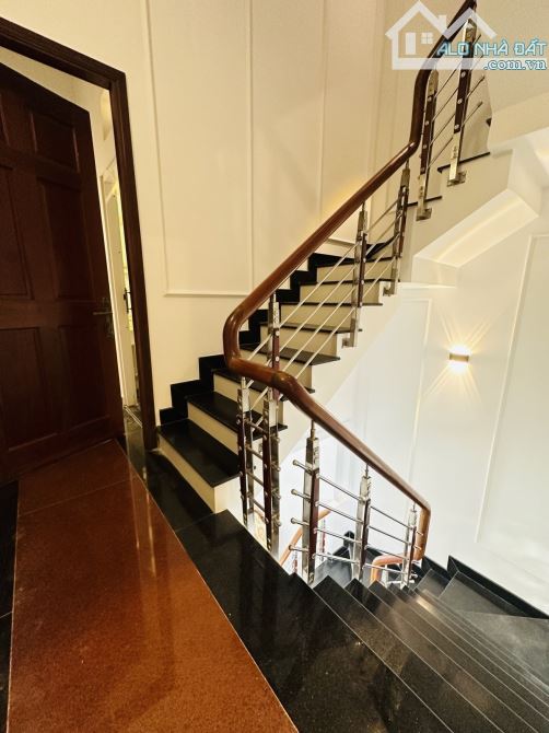 NHÀ MỚI KHU VIP NGUYỄN HỮU TIẾN - 4 x 17 - 4 TẦNG - 4PN - CHỈ 8.9 TỶ  TL - 6
