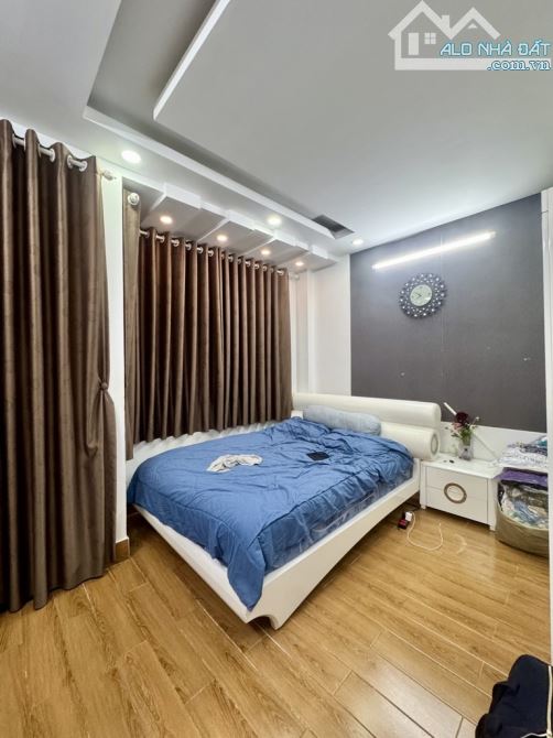 XE HƠI 7 CHỖ VÀO NHÀ, THÍCH QUẢNG ĐỨC, HẺM AN NINH 50M2, 5 TẦNG, NGANG 4.5M, Nhỉnh 11 tỷ - 6