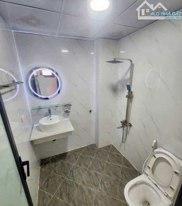 *NHÀ ĐẸP ! HIẾM 30M2 - 5 TẦNG - THANG MÁY, Ô TÔ ĐỖ CỬA, PHÚ DIỄN - BẮC TỪ LIÊM - 6