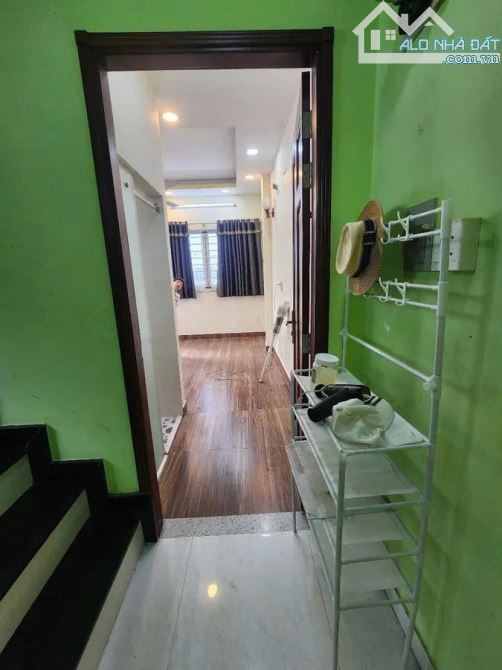 BÁN NHÀ NGUYỄN TRÃI, 4 TẦNG, 30M2, NHỈNH 6 TỶ - 6